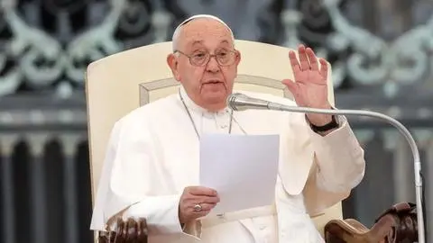 “Tomará su propia decisión”: Cardenales no descartan renuncia del Papa Francisco por complicaciones de salud