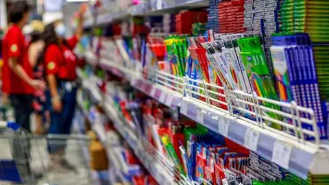 Vuelta a clases 2025: Revisa aquí descuentos y ofertas en útiles y uniformes escolares