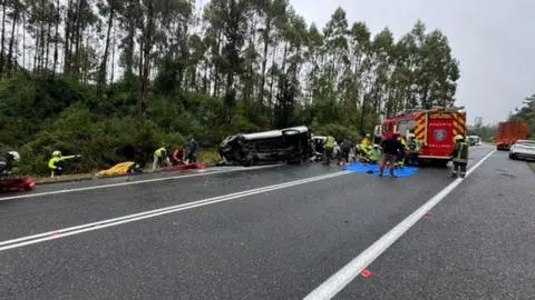 Dos personas fallecidas y varios heridos deja colisión frontal de alta energía en ruta entre Valdivia y Paillaco