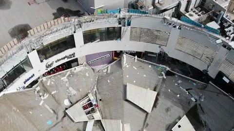 Cifra de fallecidos por caída de techo en mall de Perú asciende a 6: Hay al menos 82 heridos