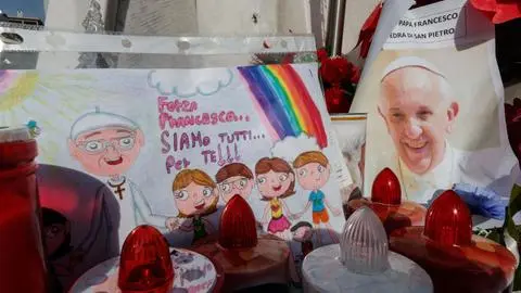 Actualizan estado de salud del Papa Francisco tras sufrir nuevo complejo problema médico