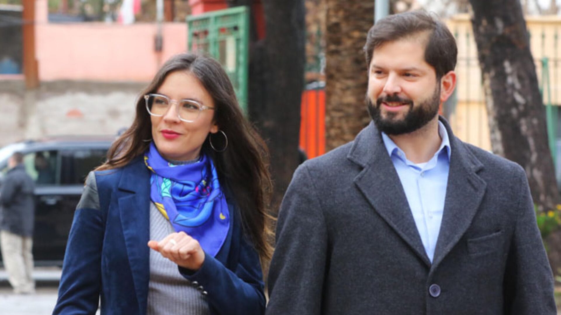 Gabriel Boric revela el sexo de su bebé en descuidado comentario a Camila Vallejo