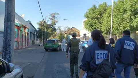 Balacera a la salida de discoteca deja cinco personas heridas en Recoleta: Atacante se encuentra en riesgo vital