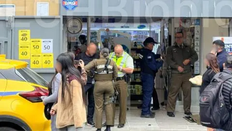 Violento incidente en farmacia de Concepción genera pánico y detención de vendedor ambulante ilegal