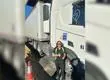 De las aulas a los camiones: Una profesora del Biobío que encontró su pasión en el transporte de carga