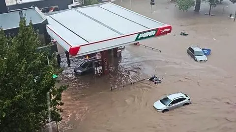 Más de 100 desaparecidos y 16 fallecidos por temporal en Bahía Blanca: Hombre muere al intentar salvar a niñas arrastradas por la corriente