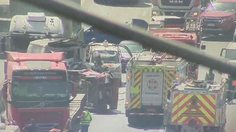 Masivo accidente de tránsito involucró una decena de vehículos y dejó un fallecido en Quilicura