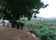 Hombre saltó al vacío para evitar ser asesinado por un sicario: Mercenario saltó detrás de él