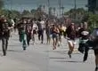 Vulneran seguridad de Lollapalooza 2025: Multitud se saltó el primer control de acceso