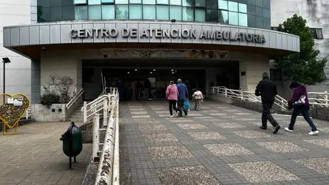 “Siguen en coma inducido”: Madre de niño que cayó desde piso 13 en San Pedro de la Paz muestra esperanza por recuperación