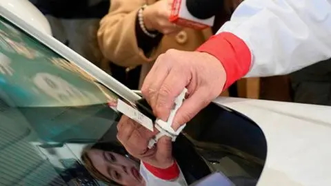 Se acerca el plazo final para grabar las Patentes en los vidrios de los automóviles