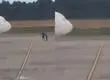 No quería perder su vuelo a Concepción: Hombre ingresó a la losa de aeropuerto en Puerto Montt para detener el despegue
