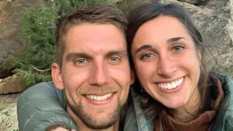 Sufrió grave accidente de tránsito: Conocido youtuber de 36 años fallece tras permanecer más de un mes internado