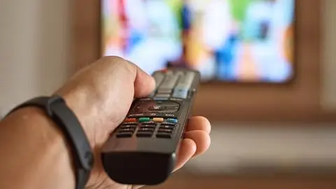 Nuevo noticiero comienza a emitirse en la TV chilena: A qué hora verlo y en qué canal