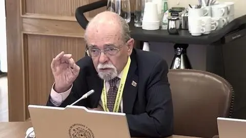 “Venir aquí ‘echar el pelo’, asustar a alguien e irse, es absurdo”: Profesor José Maza responde por ovnis a diputado Cristóbal Martínez
