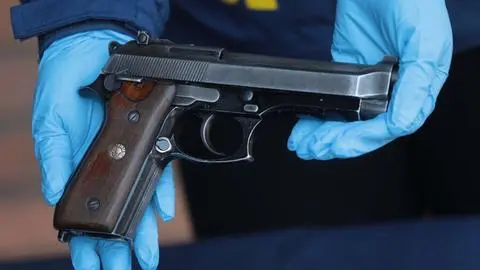 Estudiante golpea en la cabeza con arma de fuego a compañero en colegio de Pitrufquén