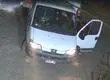 Golpeado, baleado y atropellado:  Adulto mayor sobrevive violento portonazo en Quinta Normal
