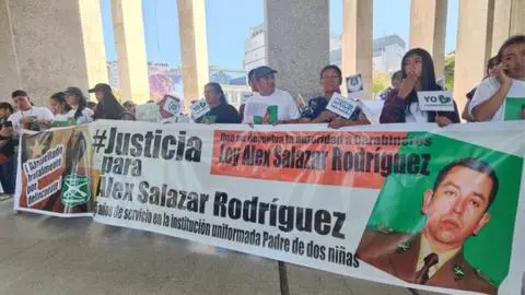 “A la justicia le da lo mismo que maten a un carabinero”: Familia del cabo Alex Salazar arremete tras baja condena contra autor de fatal atropello