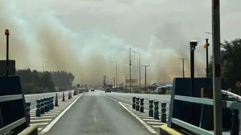 Suspenden tránsito en la Ruta 5 Sur debido al avance de un incendio forestal