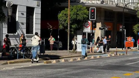 Municipio de Concepción pone plazo a empresa de scooters para realizar cambios