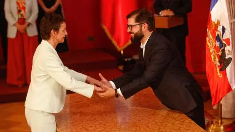 Se presentará como candidata presidencial: Renuncia Carolina Tohá y asume Álvaro Elizalde como Ministro del Interior