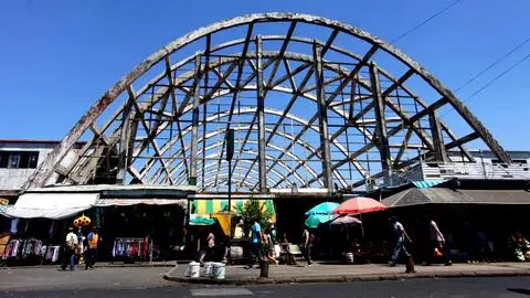 Avanza reposición del Mercado Central de Concepción: su terreno sería abierto al público hasta inicio de las obras