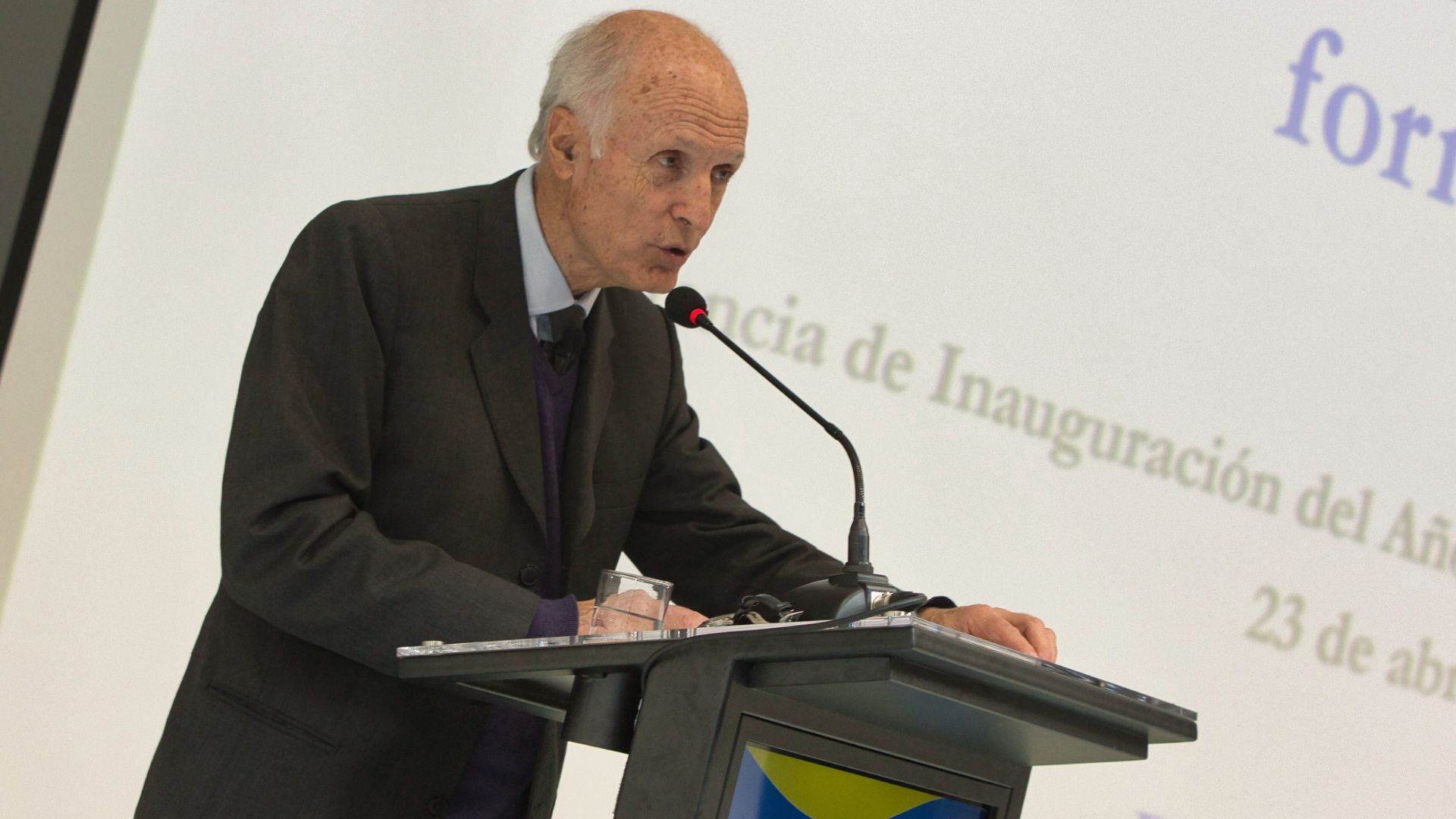 Con charla magistral sobre la educación en la actualidad, Coemco inaugura año escolar