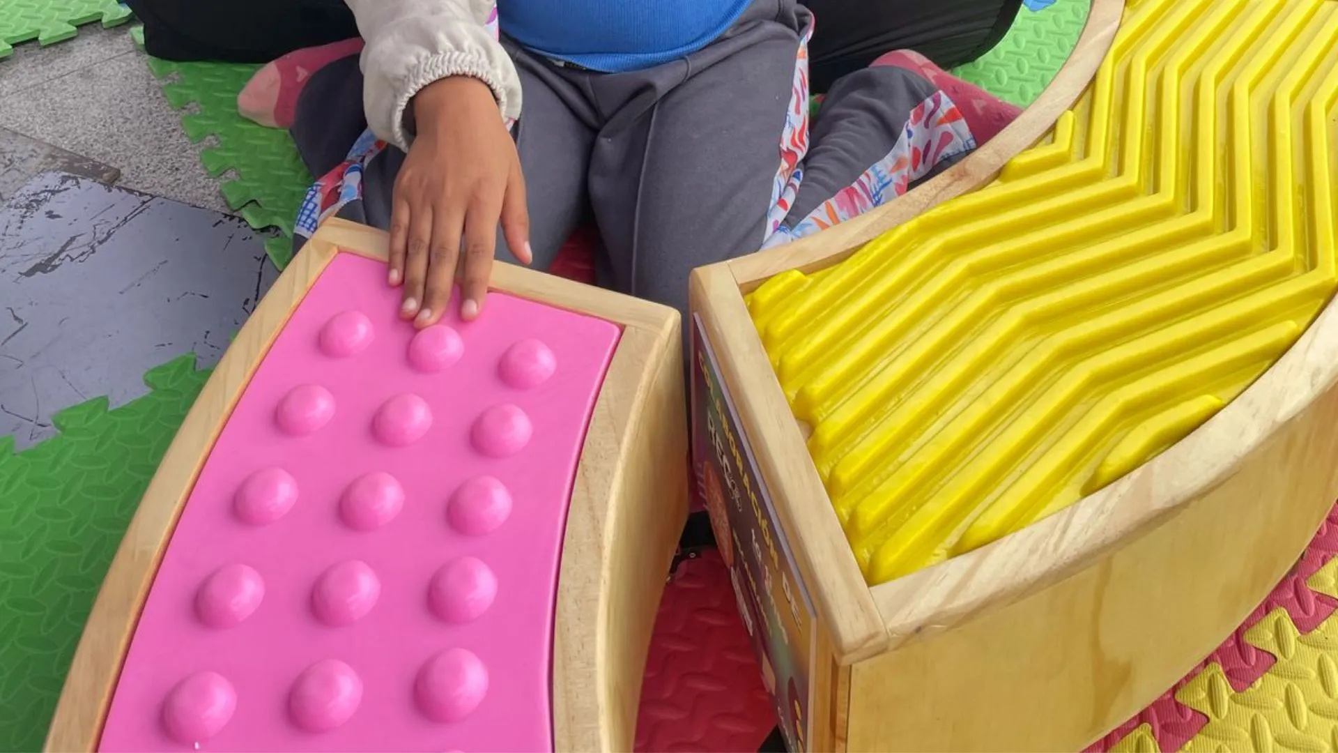 TactiSense: El emprendimiento de la Región del Biobío que se enfoca en la integración sensorial de las neurodivergencias