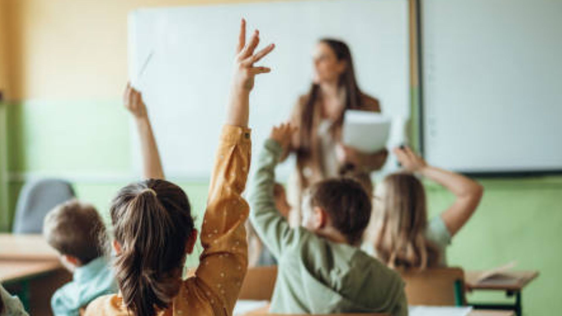 Estudiante TEA rompió palo de escoba en la cabeza de profesora en Hualpén