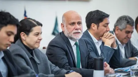 Gobierno compromete búsqueda sin plazo de los siete pescadores desaparecidos en Coronel: “El Estado se está movilizando”