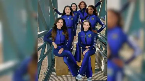 Katy Perry participa en vuelo histórico de Blue Origin: Misión lleva por primera vez solo mujeres al espacio