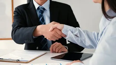 Empresa abre postulaciones a más de 2 mil ofertas de trabajo en Chile: Sueldos llegan a los $2,5 millones