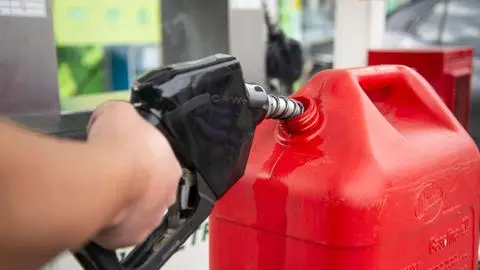 Gasolinera lanza importante descuento en parafina hasta fin de año para vecinos de estas 53 comunas