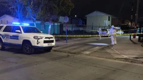 Vecinos “limpiaron” sitio del suceso y eliminaron evidencia: Joven de 27 años es asesinado en las afueras de su casa en Quillota