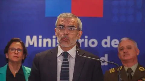 Gobierno tacha de “organizaciones criminales” a las barras tras incidentes en el Estadio Monumental