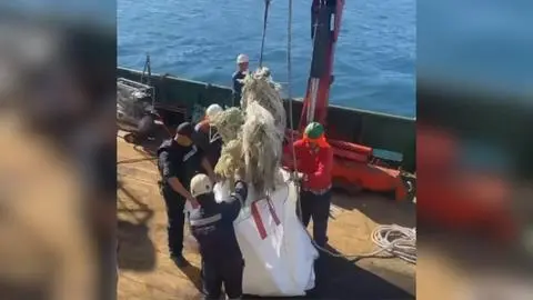 Encuentran material del Bruma en las hélices del barco Cobra: Familias de los desaparecidos ya regresan a Constitución