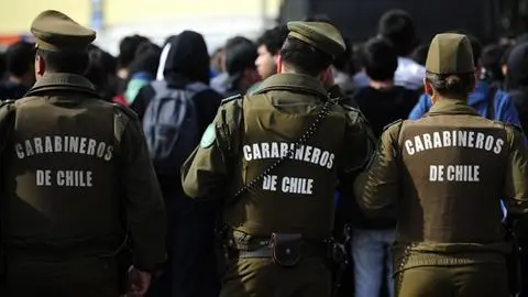 Joven estudiante fue baleado tras sufrir un violento asalto justo después de salir de clases en su liceo en la comuna de Paine