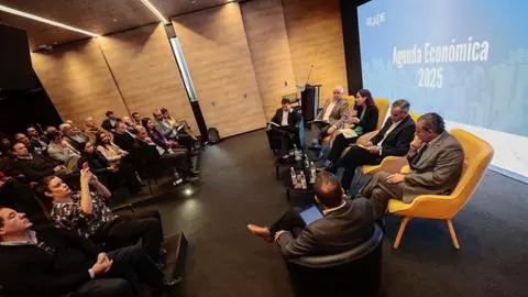Encuentro empresarial “Agenda Económica 2025” presenta objetivos y fija meta de crecimiento en un 4,5%