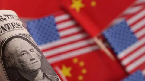 Se profundiza la guerra comercial: Estados Unidos anuncia tarifa de 104% contra importaciones de China