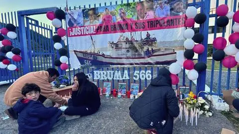 Realizan velatón por tripulantes del “Bruma”: Vocera de Bacaladeras del Maule llama al presidente a extender plazo de búsqueda