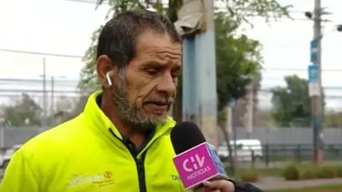Recolector de basura encuentra $1.5 millones y los devuelve: su honradez conmueve a todo Chile