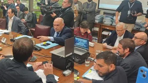 Tenso cruce en Comisión Mixta por Ley de Fraccionamiento: parlamentarios del Biobío encaran al ministro Grau