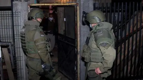 Carabineros desata pánico en familia al allanar por error una casa tras tiroteo en colegio de San Pedro de la Paz