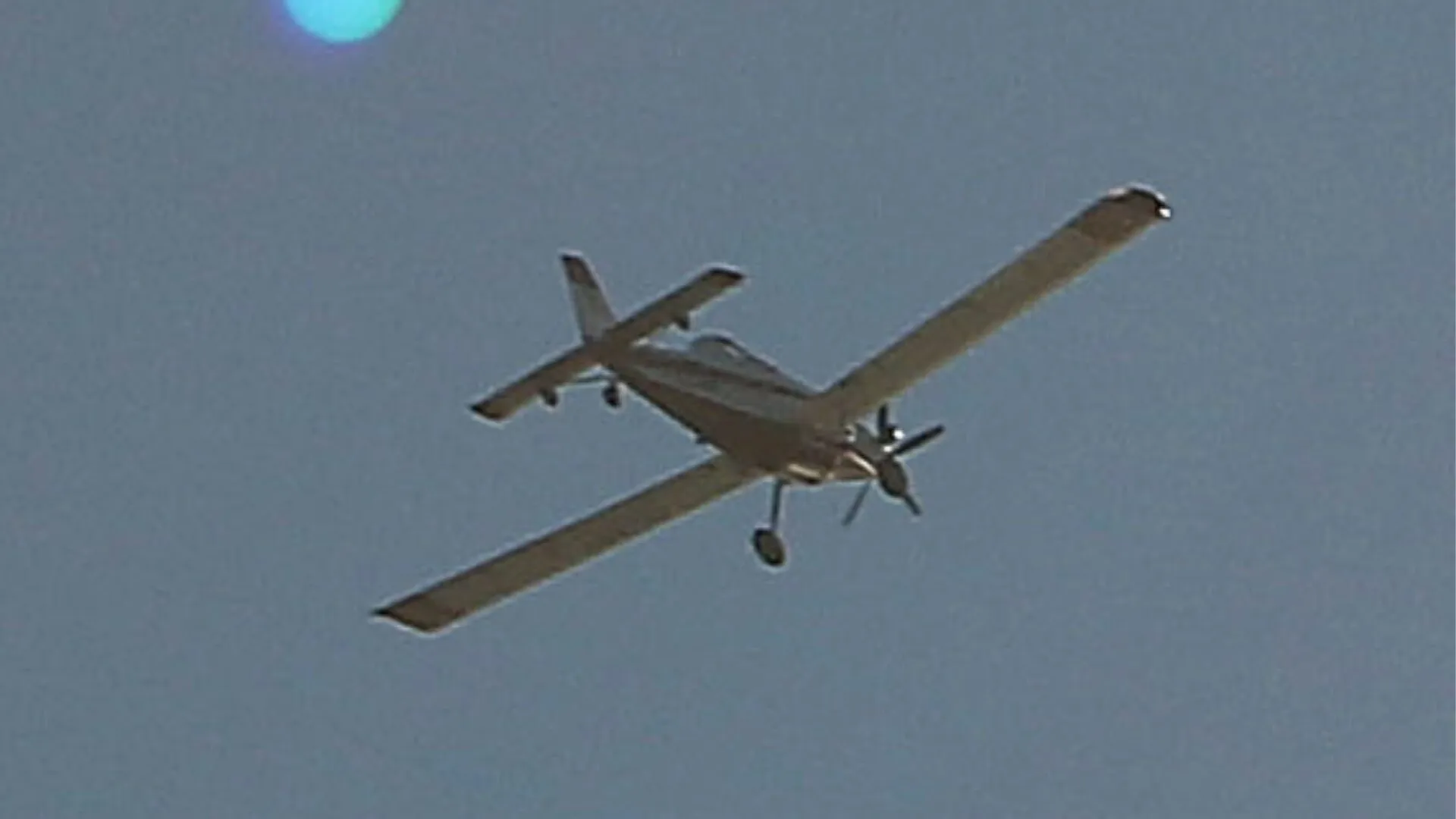 Dos pilotos, una enfermera y un paciente: Quiénes son las víctimas del avioneta que capotó en Curacaví