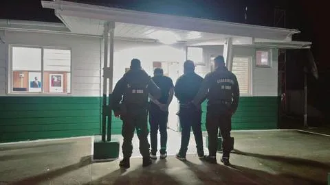 Carabineros detiene a dos venezolanos por presunto secuestro a compatriota en Concepción