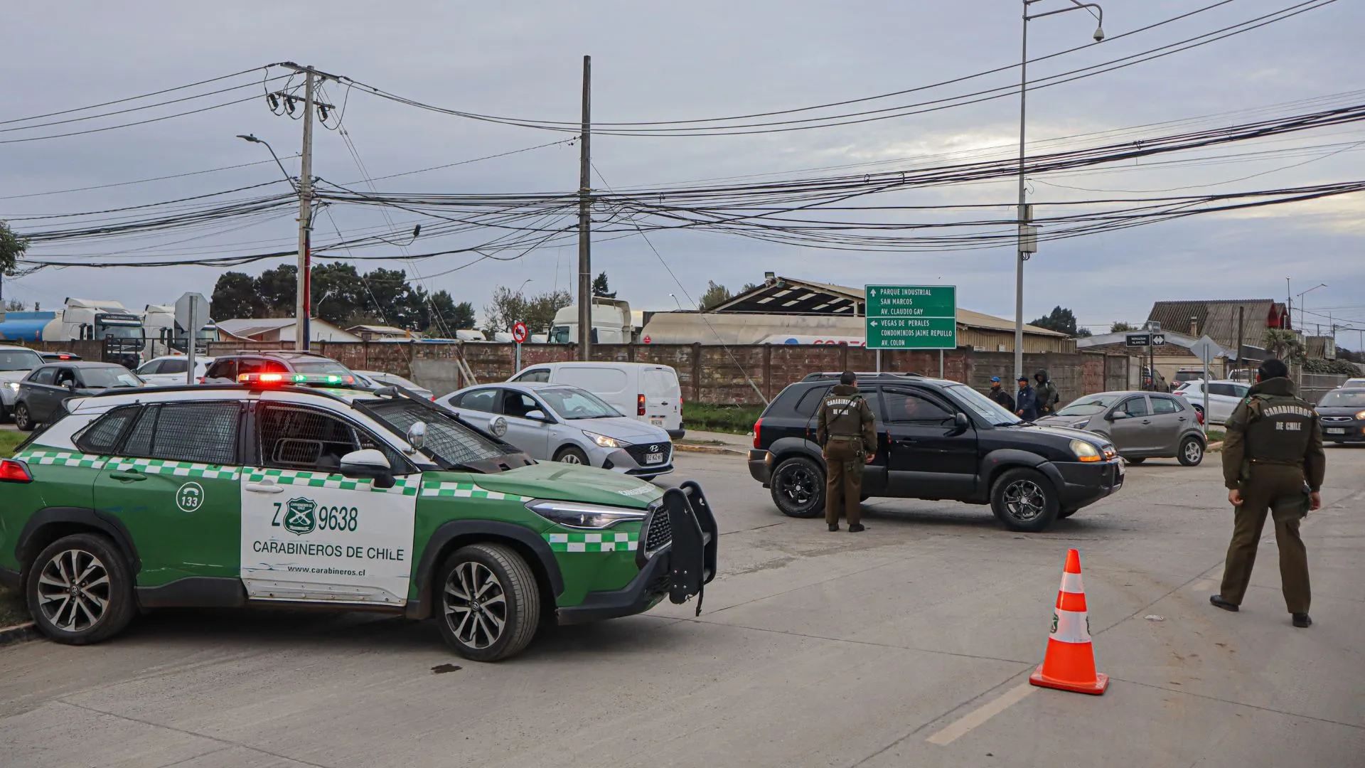 Caos vial en Talcahuano durante operativo policial: Persecución terminó con un homicidio frustrado de carabinero