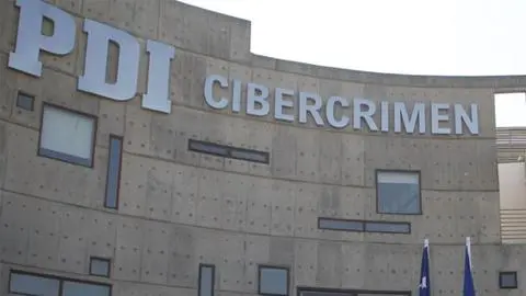 Video comprometedor ocasionó la renuncia del jefe nacional del Cibercrimen de la PDI