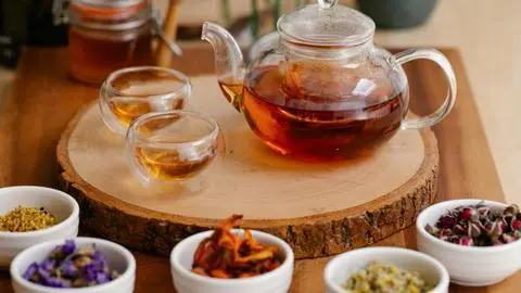 Conoce los beneficios de las infusiones: Pueden aliviar el dolor muscular, ansiedad, inflamación abdominal y más