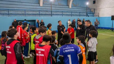 “Progresando en cada jugada”: Programa abre puertas al fútbol profesional desde la comuna de Penco