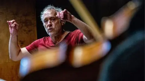El destacado maestro Nicolas Rauss dirigirá la Orquesta de Cámara de Chile